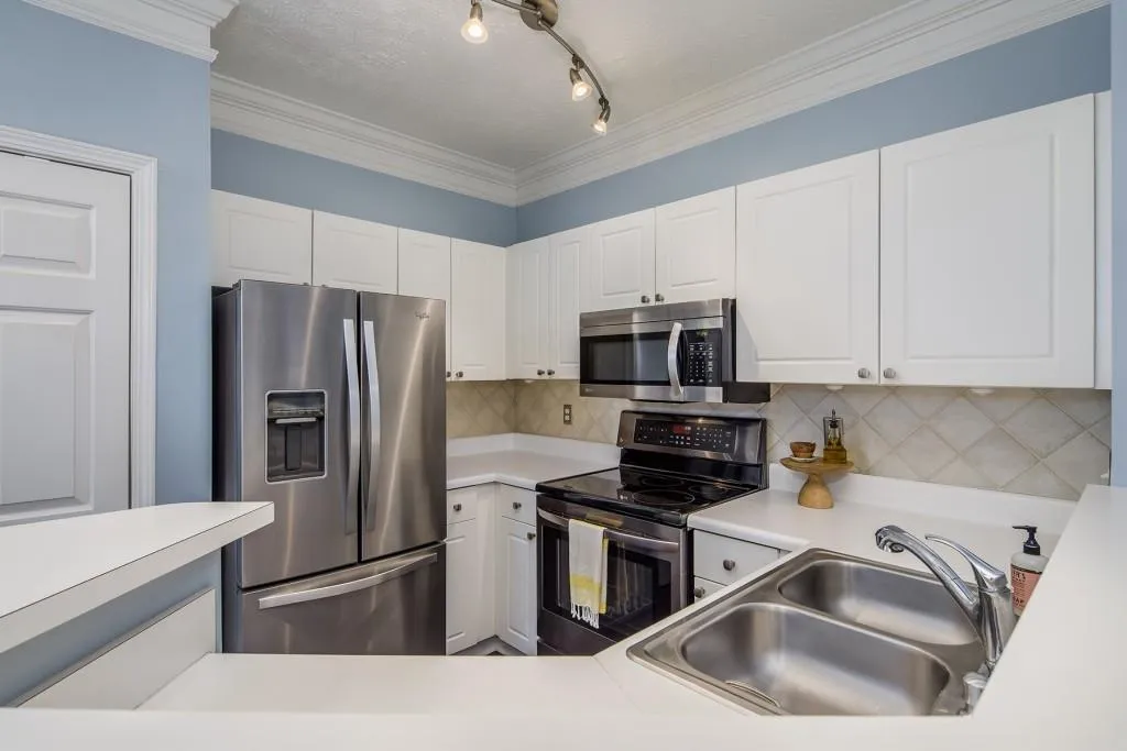 5559 Glenridge Drive Unit 1208, Atlanta, Georgia 30342, 1 Bedroom Bedrooms, ,1 BathroomBathrooms,Residential,Sold,5559 Glenridge Drive Unit 1208,6554711