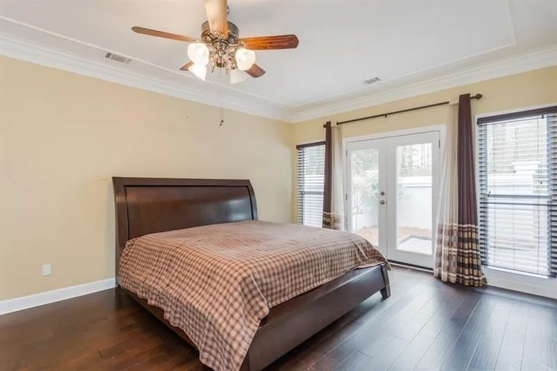 1050 Huntcliff Trace, Sandy Springs, Georgia 30350, 3 Bedrooms Bedrooms, ,2 BathroomsBathrooms,Residential,Sold,1050 Huntcliff Trace,6527283