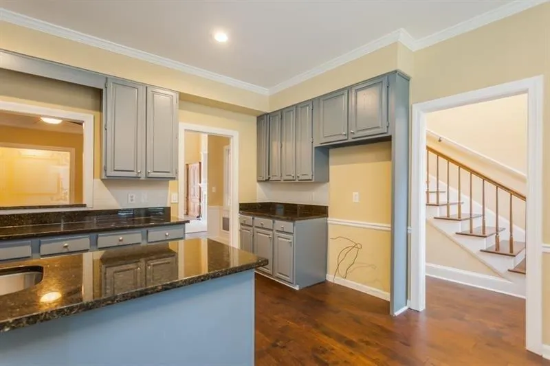 1050 Huntcliff Trace, Sandy Springs, Georgia 30350, 3 Bedrooms Bedrooms, ,2 BathroomsBathrooms,Residential,Sold,1050 Huntcliff Trace,6527283