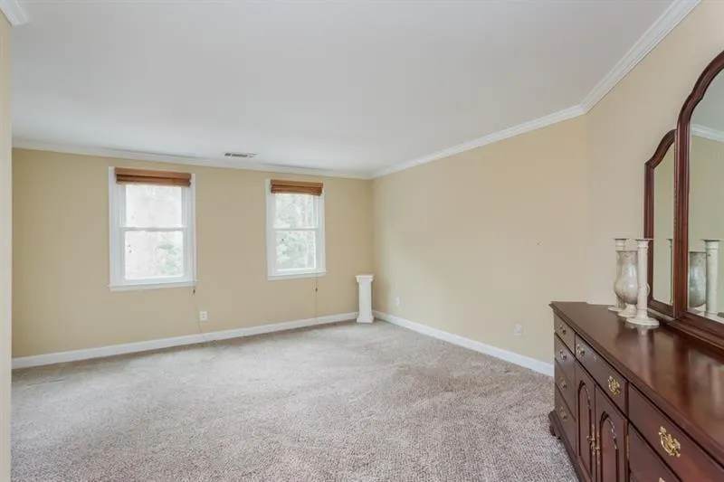 1050 Huntcliff Trace, Sandy Springs, Georgia 30350, 3 Bedrooms Bedrooms, ,2 BathroomsBathrooms,Residential,Sold,1050 Huntcliff Trace,6527283