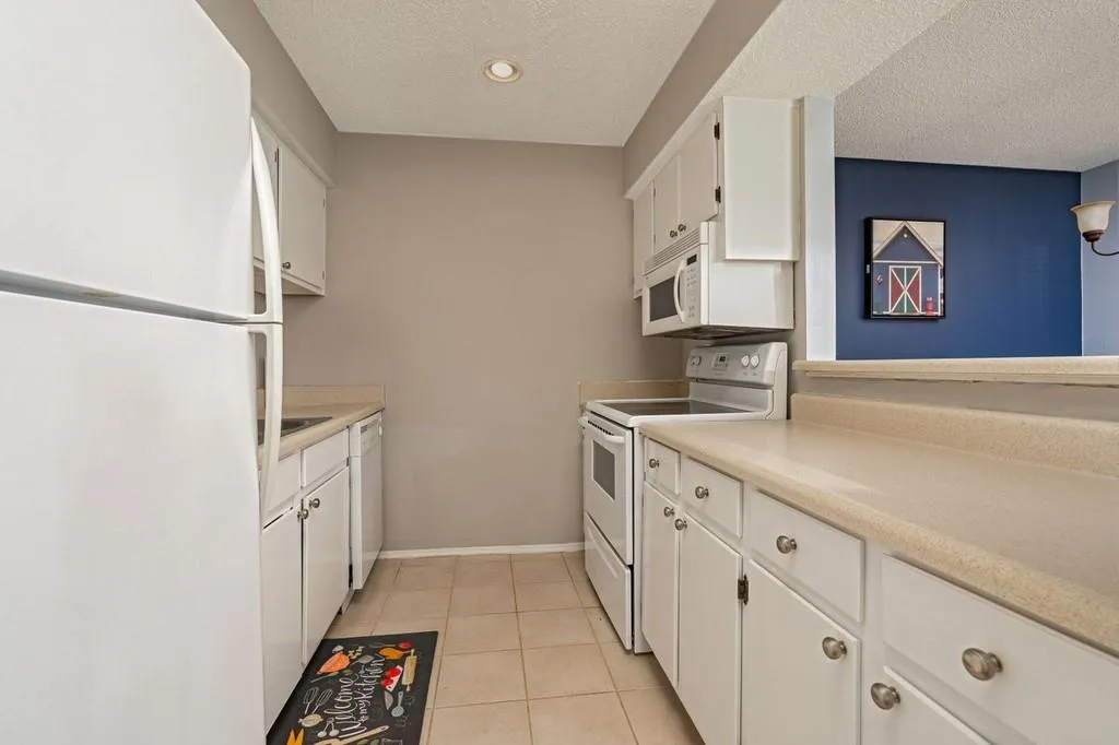 1603 Huntingdon Chase, Sandy Springs, Georgia 30350, 1 Bedroom Bedrooms, ,1 BathroomBathrooms,Residential,Sold,1603 Huntingdon Chase,6809763
