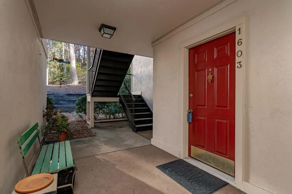1603 Huntingdon Chase, Sandy Springs, Georgia 30350, 1 Bedroom Bedrooms, ,1 BathroomBathrooms,Residential,Sold,1603 Huntingdon Chase,6809763