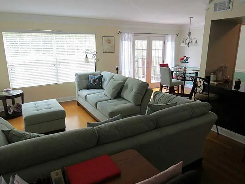 6980 Roswell Road Ne Unit C7, Atlanta, Georgia 30328, 2 Bedrooms Bedrooms, ,1 BathroomBathrooms,Residential,Sold,6980 Roswell Road Ne Unit C7,5169368