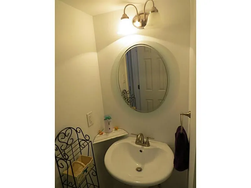 6980 Roswell Road Ne Unit C7, Atlanta, Georgia 30328, 2 Bedrooms Bedrooms, ,1 BathroomBathrooms,Residential,Sold,6980 Roswell Road Ne Unit C7,5169368