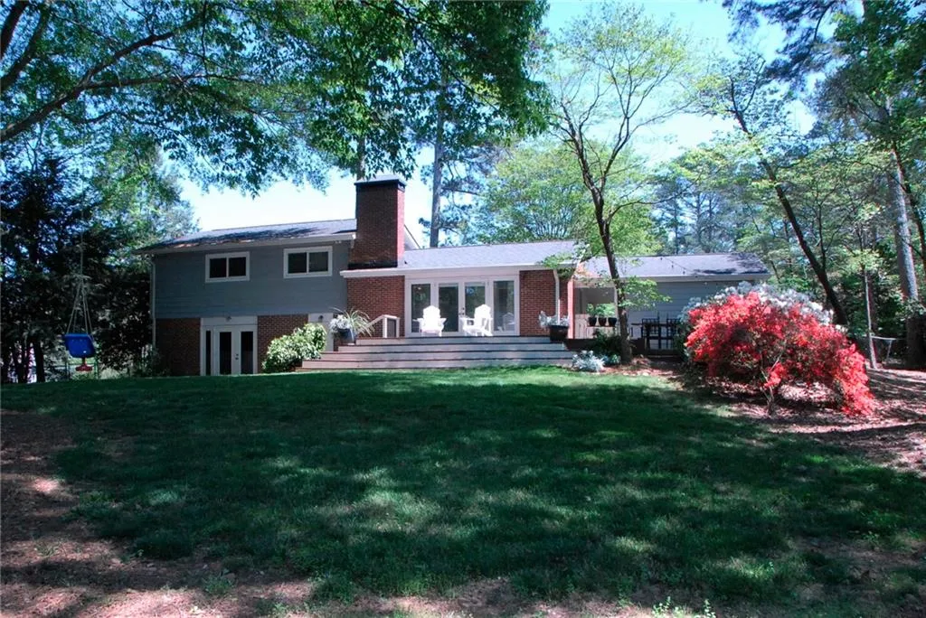 630 Carriage Drive, Sandy Springs, Georgia 30328, 4 Bedrooms Bedrooms, ,2 BathroomsBathrooms,Residential,Sold,630 Carriage Drive,6719679