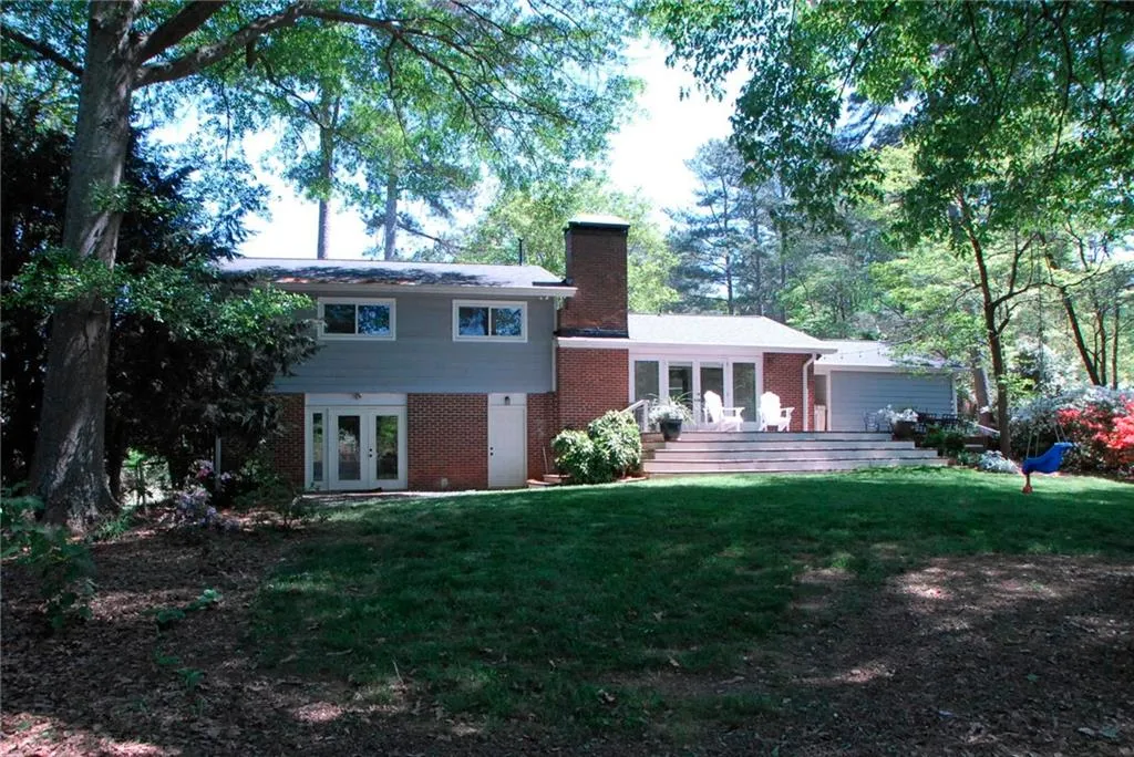 630 Carriage Drive, Sandy Springs, Georgia 30328, 4 Bedrooms Bedrooms, ,2 BathroomsBathrooms,Residential,Sold,630 Carriage Drive,6719679