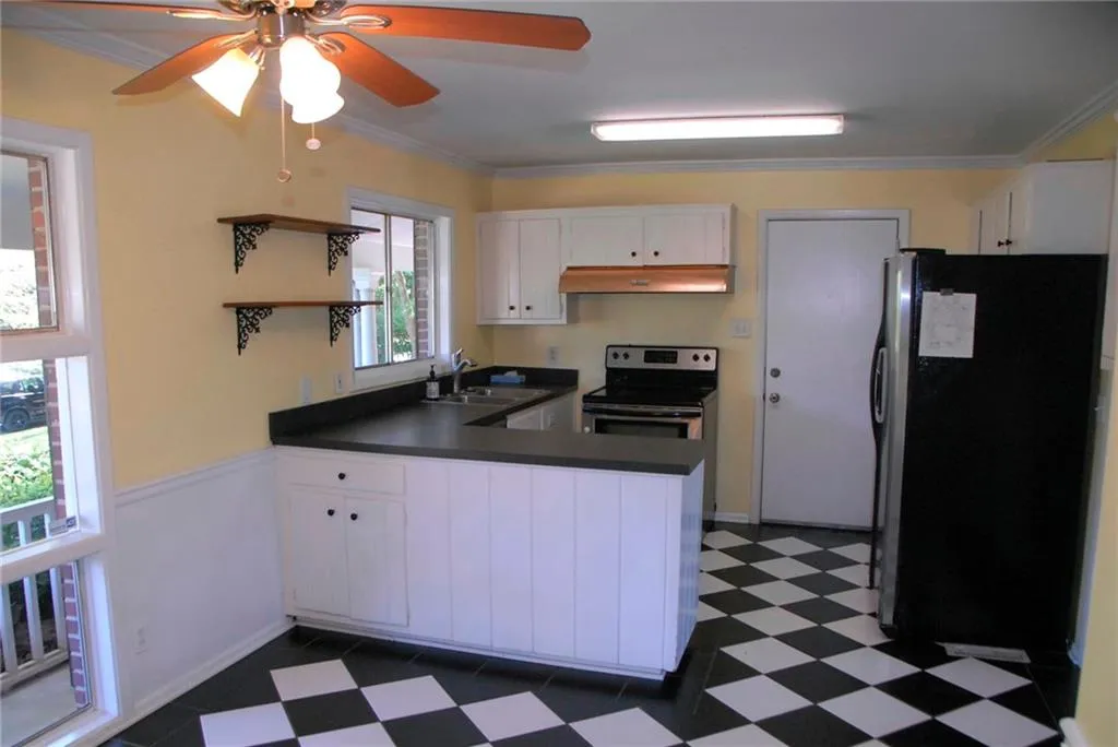 630 Carriage Drive, Sandy Springs, Georgia 30328, 4 Bedrooms Bedrooms, ,2 BathroomsBathrooms,Residential,Sold,630 Carriage Drive,6719679