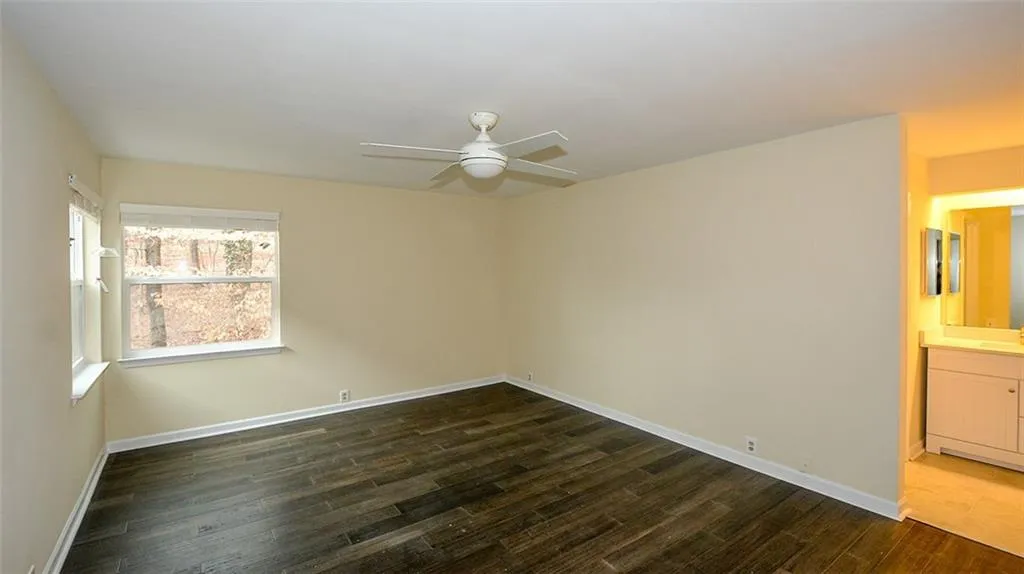 76 Dunwoody Springs Drive, Atlanta, Georgia 30328, 2 Bedrooms Bedrooms, ,2 BathroomsBathrooms,Residential,Sold,76 Dunwoody Springs Drive,5963139