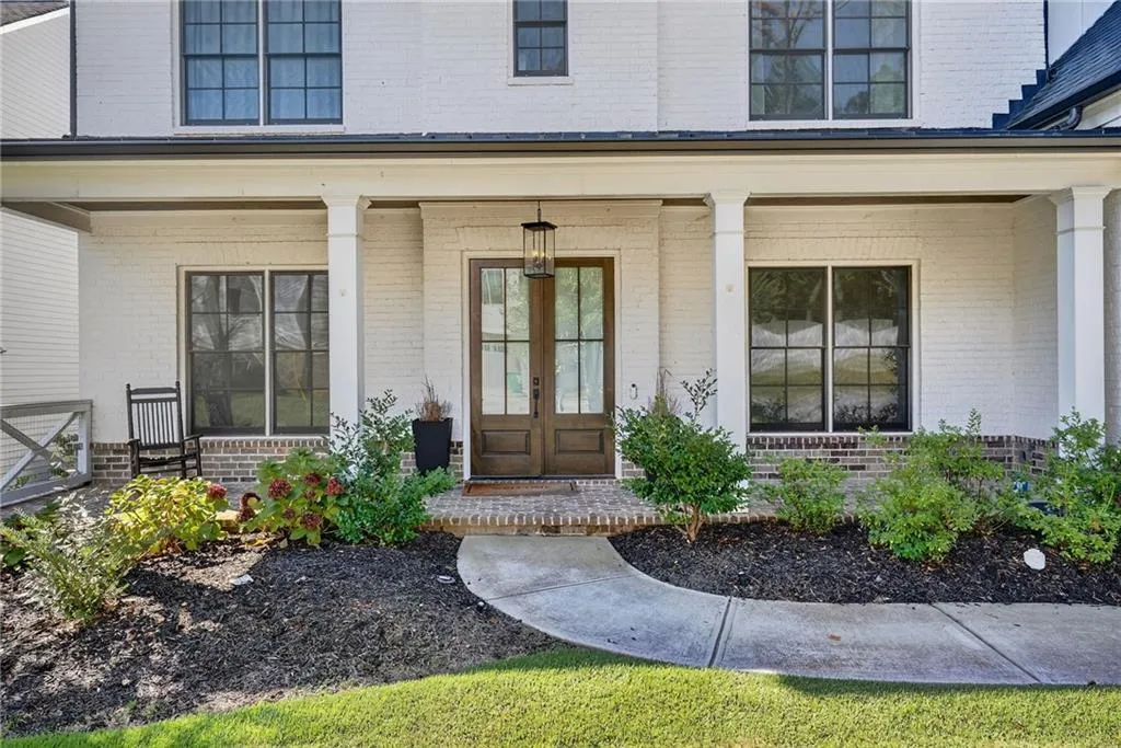 1333 Sunland Drive Ne, Atlanta, Georgia 30319, 5 Bedrooms Bedrooms, ,4 BathroomsBathrooms,Residential,Sold,1333 Sunland Drive Ne,7655064