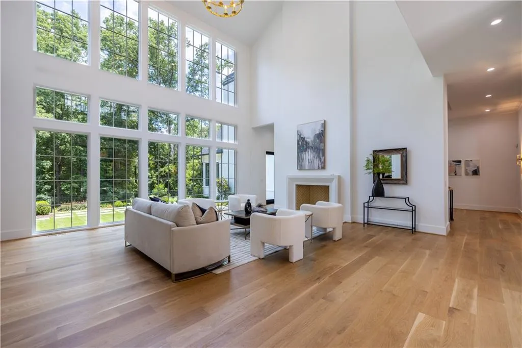 1235 Mount Paran Road Nw, Atlanta, Georgia 30327, 5 Bedrooms Bedrooms, ,6 BathroomsBathrooms,Residential,For Sale,1235 Mount Paran Road Nw,7421089