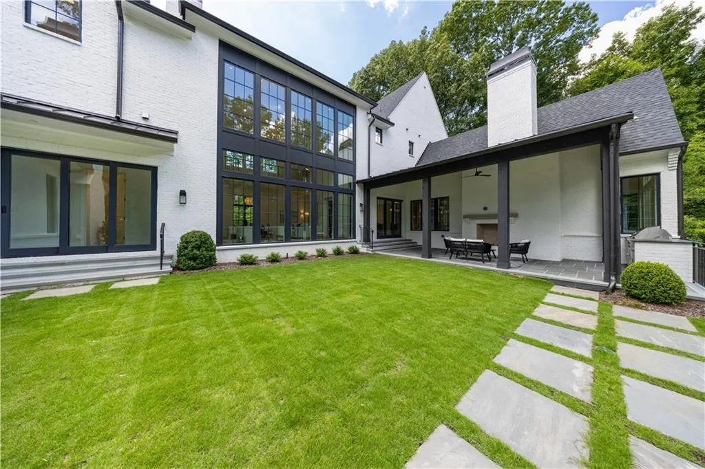 1235 Mount Paran Road Nw, Atlanta, Georgia 30327, 5 Bedrooms Bedrooms, ,6 BathroomsBathrooms,Residential,For Sale,1235 Mount Paran Road Nw,7421089