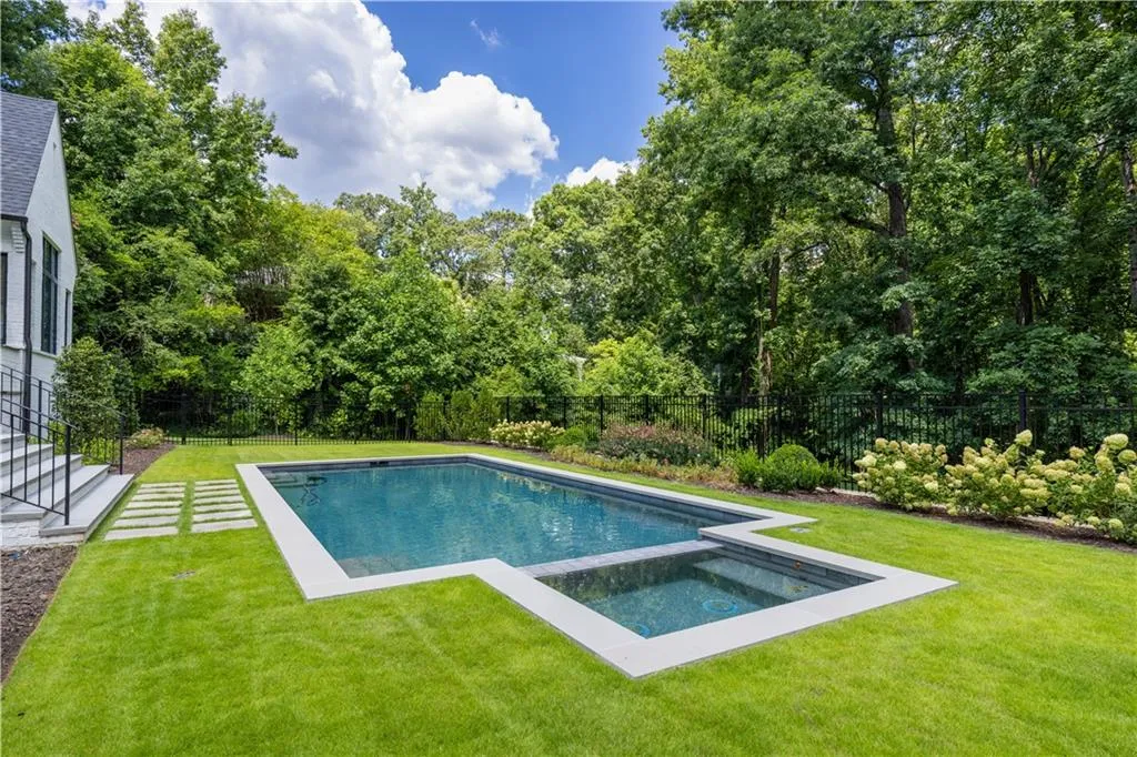 1235 Mount Paran Road Nw, Atlanta, Georgia 30327, 5 Bedrooms Bedrooms, ,6 BathroomsBathrooms,Residential,For Sale,1235 Mount Paran Road Nw,7421089
