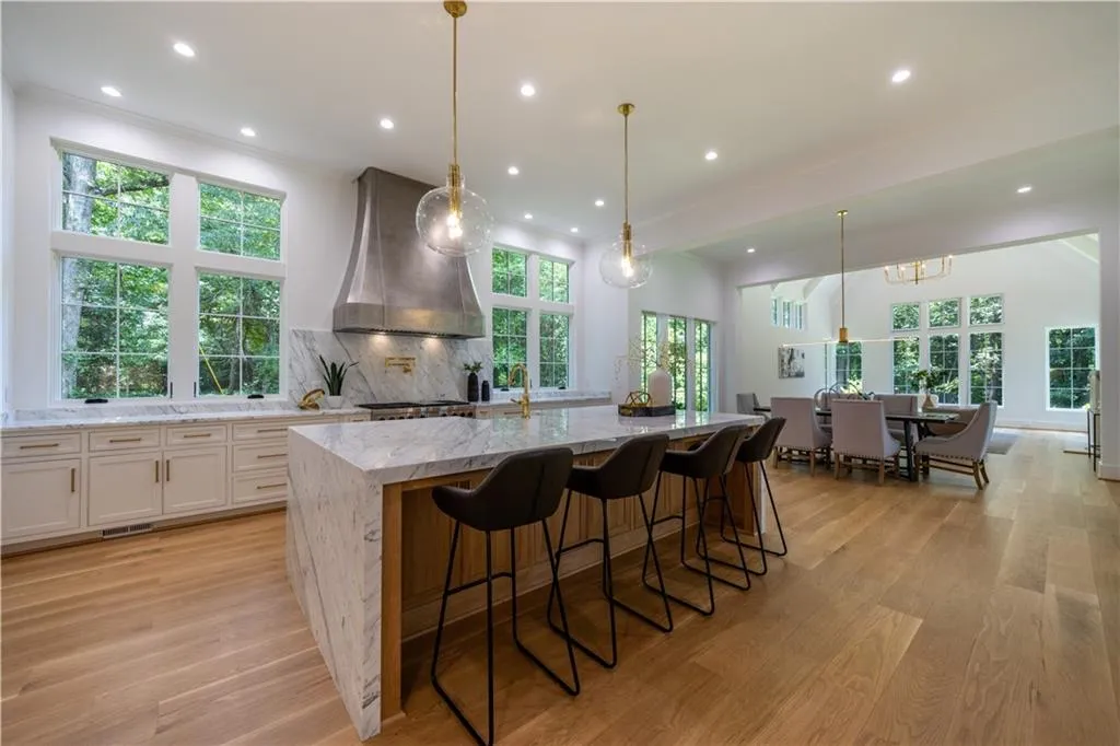 1235 Mount Paran Road Nw, Atlanta, Georgia 30327, 5 Bedrooms Bedrooms, ,6 BathroomsBathrooms,Residential,For Sale,1235 Mount Paran Road Nw,7421089