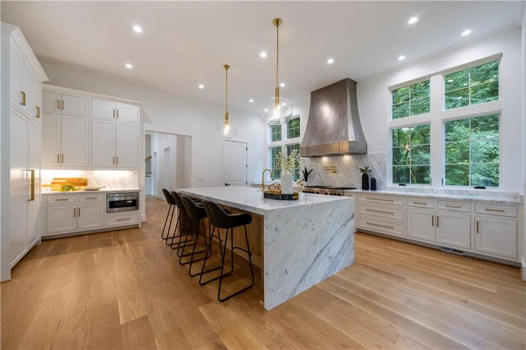 1235 Mount Paran Road Nw, Atlanta, Georgia 30327, 5 Bedrooms Bedrooms, ,6 BathroomsBathrooms,Residential,For Sale,1235 Mount Paran Road Nw,7421089