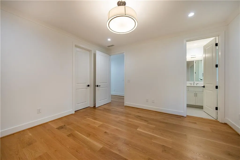 1235 Mount Paran Road Nw, Atlanta, Georgia 30327, 5 Bedrooms Bedrooms, ,6 BathroomsBathrooms,Residential,For Sale,1235 Mount Paran Road Nw,7421089