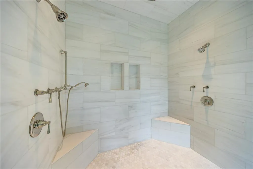 1235 Mount Paran Road Nw, Atlanta, Georgia 30327, 5 Bedrooms Bedrooms, ,6 BathroomsBathrooms,Residential,For Sale,1235 Mount Paran Road Nw,7421089
