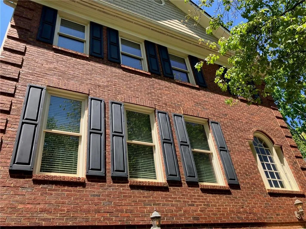 7155 Roswell Road Unit 53, Atlanta, Georgia 30328, 5 Bedrooms Bedrooms, ,3 BathroomsBathrooms,Residential,Sold,7155 Roswell Road Unit 53,7372092