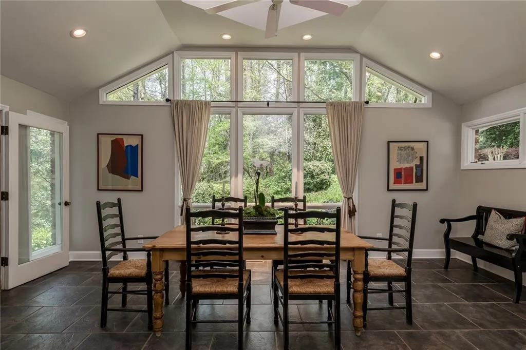 880 Landmark Drive, Sandy Springs, Georgia 30342, 4 Bedrooms Bedrooms, ,2 BathroomsBathrooms,Residential,Sold,880 Landmark Drive,6677030