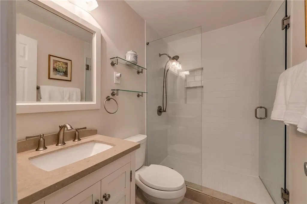 880 Landmark Drive, Sandy Springs, Georgia 30342, 4 Bedrooms Bedrooms, ,2 BathroomsBathrooms,Residential,Sold,880 Landmark Drive,6677030