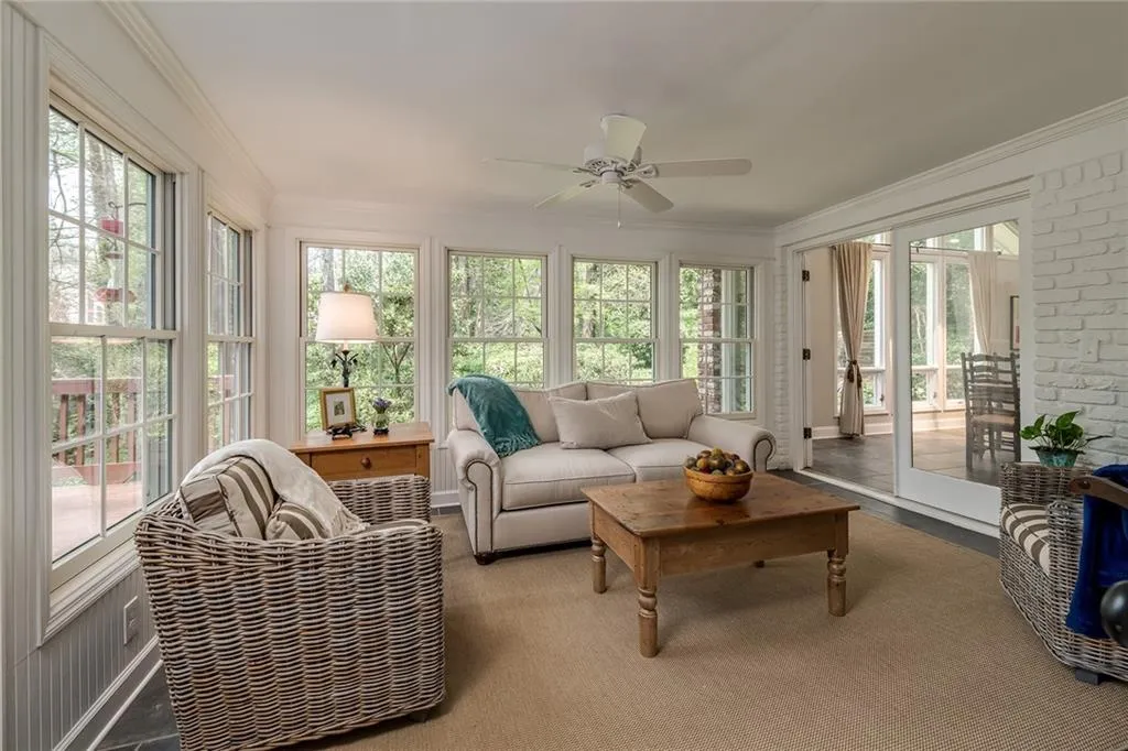 880 Landmark Drive, Sandy Springs, Georgia 30342, 4 Bedrooms Bedrooms, ,2 BathroomsBathrooms,Residential,Sold,880 Landmark Drive,6677030