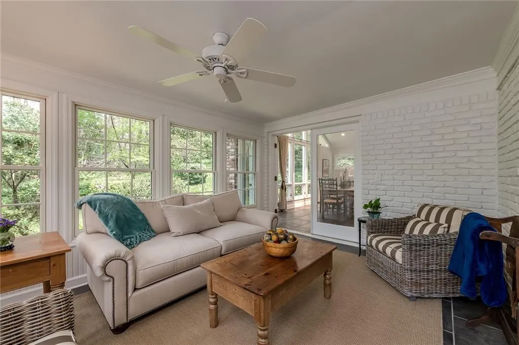 880 Landmark Drive, Sandy Springs, Georgia 30342, 4 Bedrooms Bedrooms, ,2 BathroomsBathrooms,Residential,Sold,880 Landmark Drive,6677030