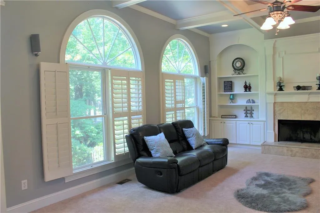 7050 Wycombe Road, Sandy Springs, Georgia 30328, 5 Bedrooms Bedrooms, ,5 BathroomsBathrooms,Residential,Sold,7050 Wycombe Road,5690152