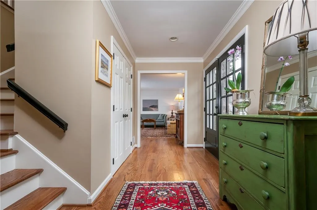 6250 Weatherly Drive, Sandy Springs, Georgia 30328, 4 Bedrooms Bedrooms, ,2 BathroomsBathrooms,Residential,Sold,6250 Weatherly Drive,5811741