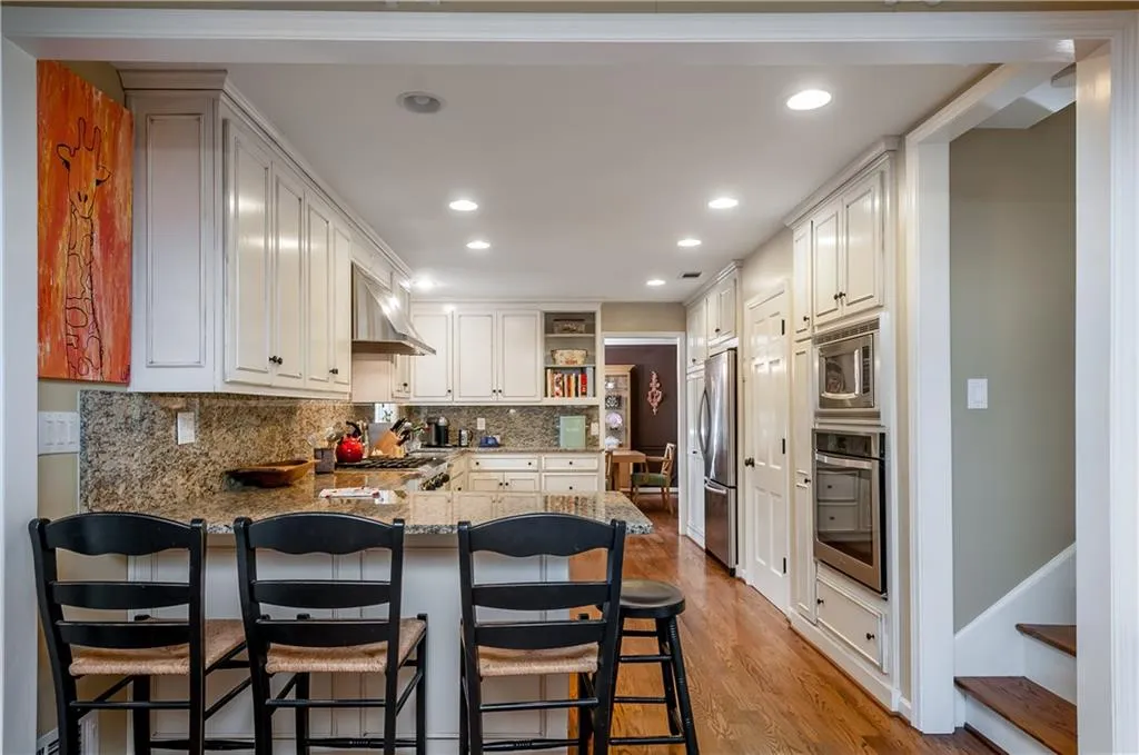 6250 Weatherly Drive, Sandy Springs, Georgia 30328, 4 Bedrooms Bedrooms, ,2 BathroomsBathrooms,Residential,Sold,6250 Weatherly Drive,5811741