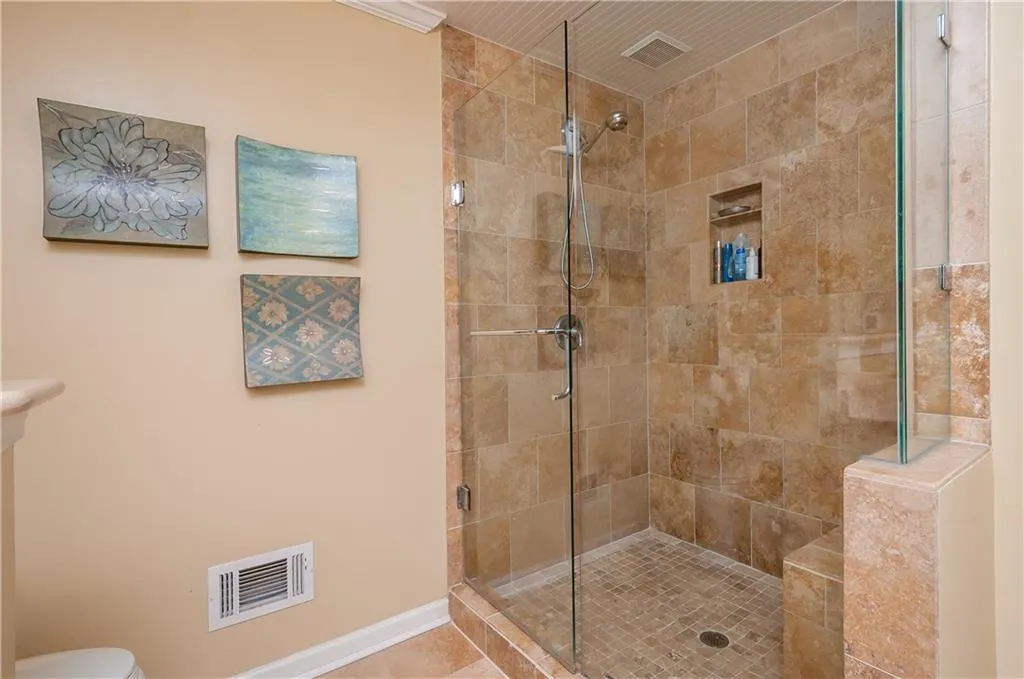 6250 Weatherly Drive, Sandy Springs, Georgia 30328, 4 Bedrooms Bedrooms, ,2 BathroomsBathrooms,Residential,Sold,6250 Weatherly Drive,5811741