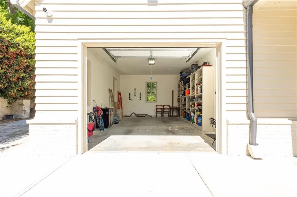 1 car garage