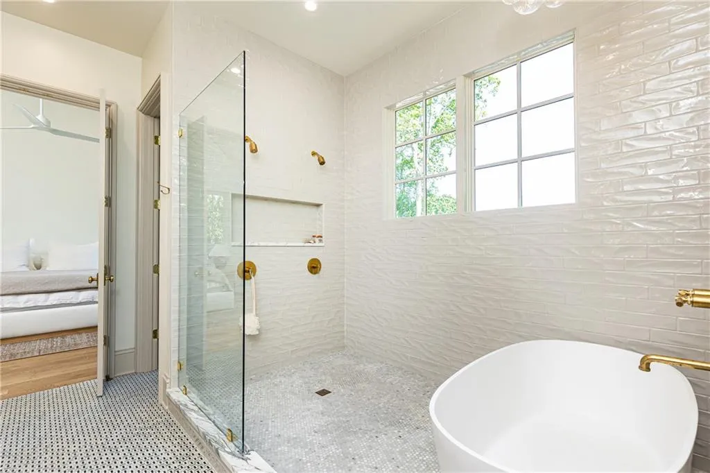 Tub Shower