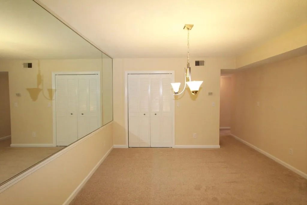 6851 Roswell Road Ne Unit M22, Atlanta, Georgia 30328, 3 Bedrooms Bedrooms, ,2 BathroomsBathrooms,Residential,Sold,6851 Roswell Road Ne Unit M22,5578774