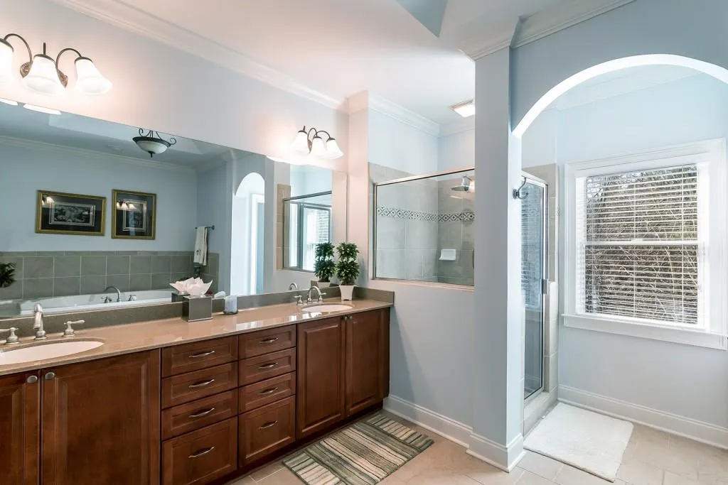 683 Royer Court, Atlanta, Georgia 30342, 3 Bedrooms Bedrooms, ,2 BathroomsBathrooms,Residential,Sold,683 Royer Court,6129513