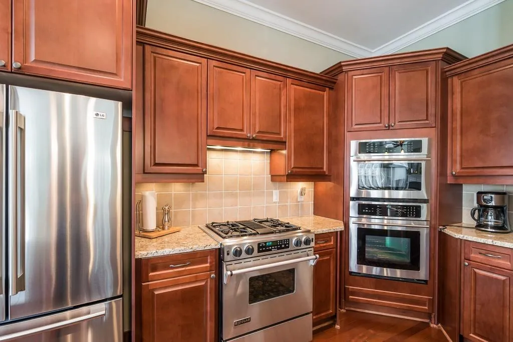 683 Royer Court, Atlanta, Georgia 30342, 3 Bedrooms Bedrooms, ,2 BathroomsBathrooms,Residential,Sold,683 Royer Court,6129513