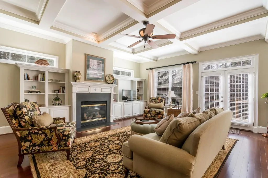 683 Royer Court, Atlanta, Georgia 30342, 3 Bedrooms Bedrooms, ,2 BathroomsBathrooms,Residential,Sold,683 Royer Court,6129513