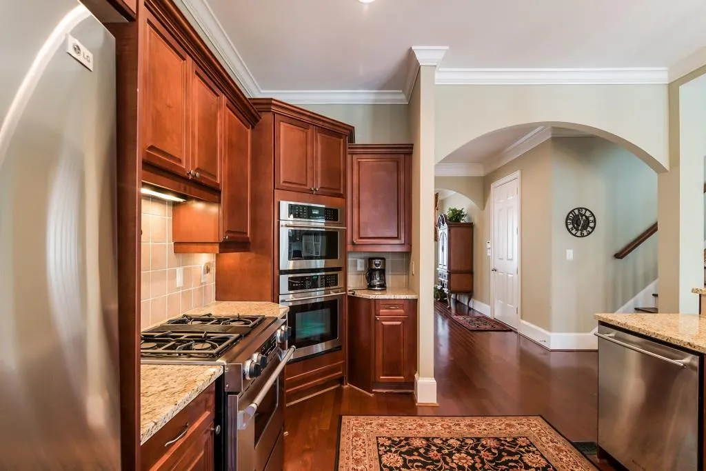 683 Royer Court, Atlanta, Georgia 30342, 3 Bedrooms Bedrooms, ,2 BathroomsBathrooms,Residential,Sold,683 Royer Court,6129513
