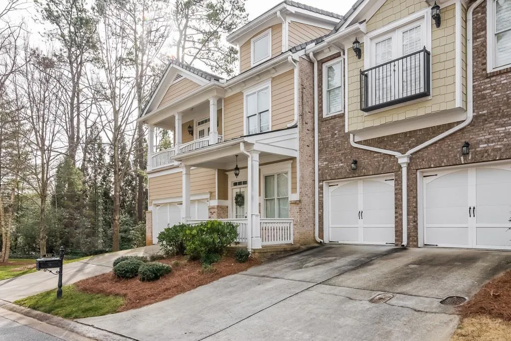683 Royer Court, Atlanta, Georgia 30342, 3 Bedrooms Bedrooms, ,2 BathroomsBathrooms,Residential,Sold,683 Royer Court,6129513