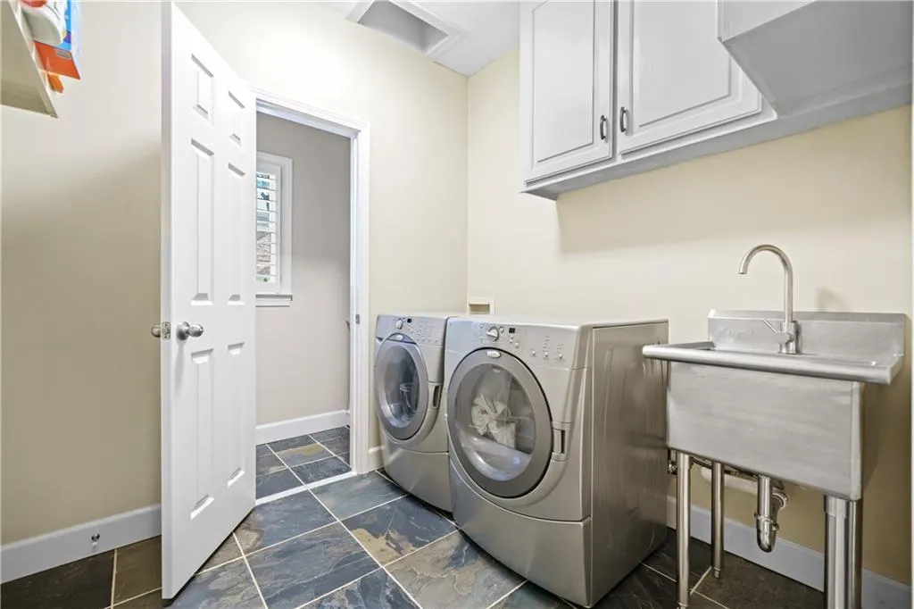 160 Wing Mill Road, Atlanta, Georgia 30350, 4 Bedrooms Bedrooms, ,3 BathroomsBathrooms,Residential,Sold,160 Wing Mill Road,7144445