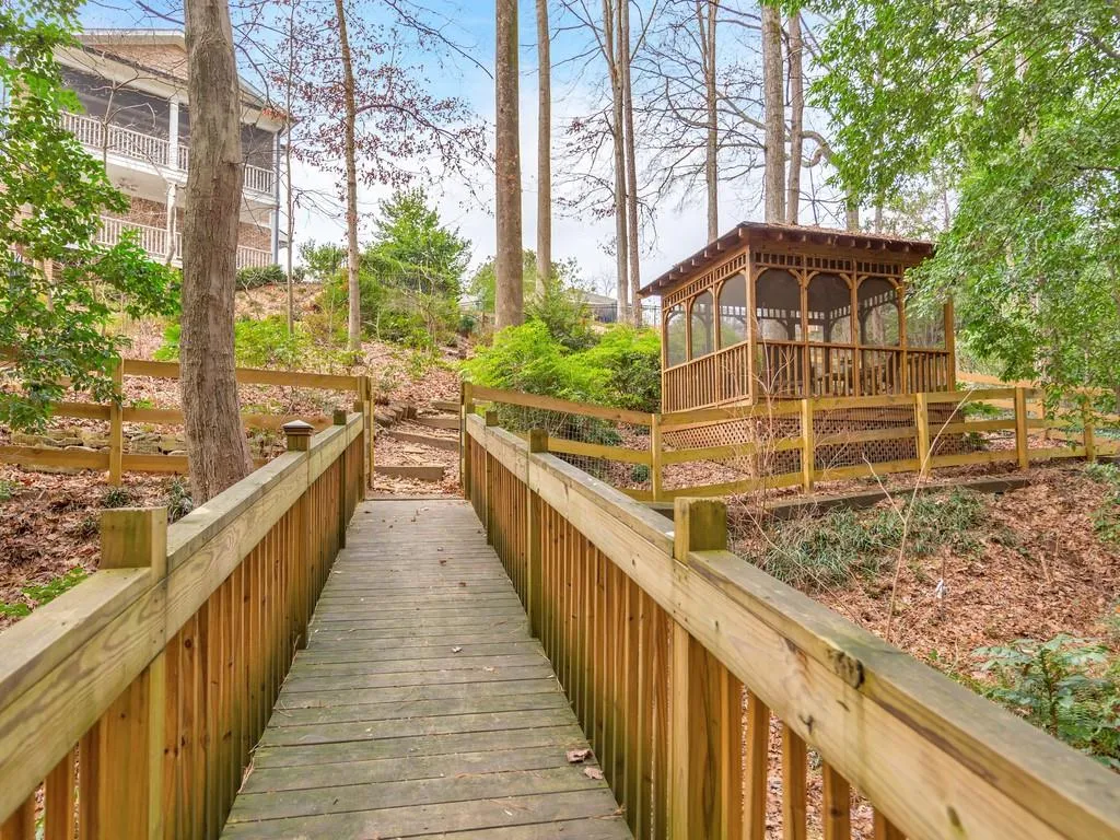 235 Forrest Lake Drive Nw, Atlanta, Georgia 30327, 5 Bedrooms Bedrooms, ,4 BathroomsBathrooms,Residential,Sold,235 Forrest Lake Drive Nw,6667926