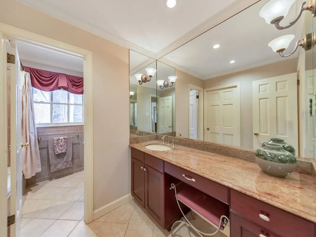 235 Forrest Lake Drive Nw, Atlanta, Georgia 30327, 5 Bedrooms Bedrooms, ,4 BathroomsBathrooms,Residential,Sold,235 Forrest Lake Drive Nw,6667926