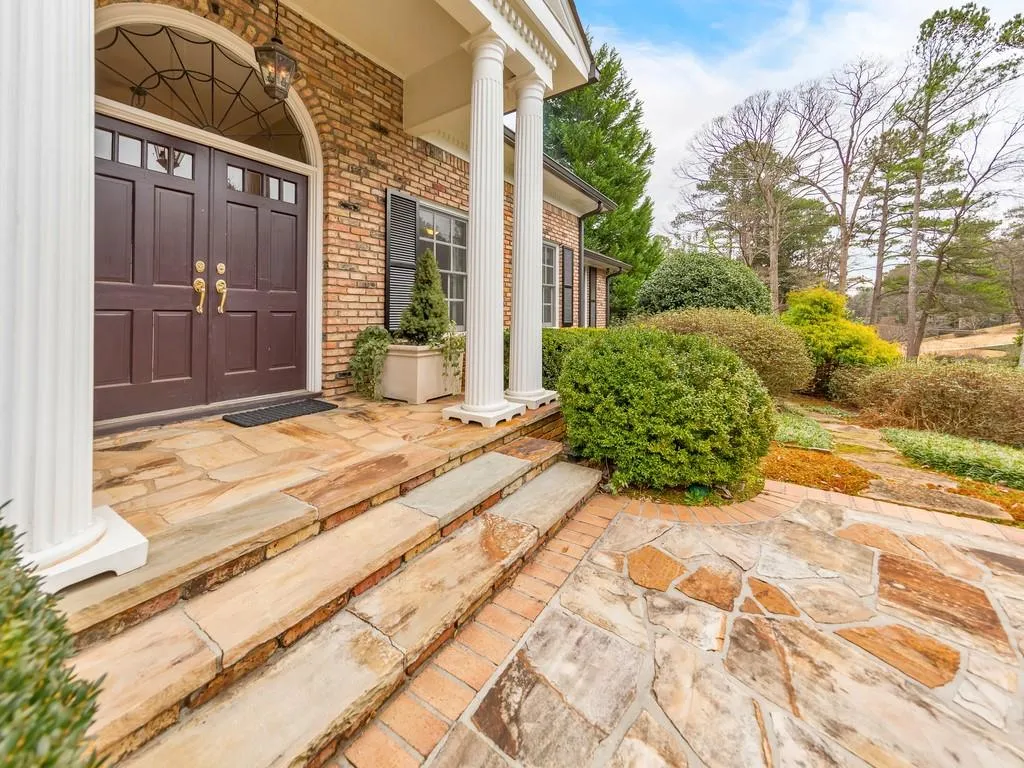 235 Forrest Lake Drive Nw, Atlanta, Georgia 30327, 5 Bedrooms Bedrooms, ,4 BathroomsBathrooms,Residential,Sold,235 Forrest Lake Drive Nw,6667926