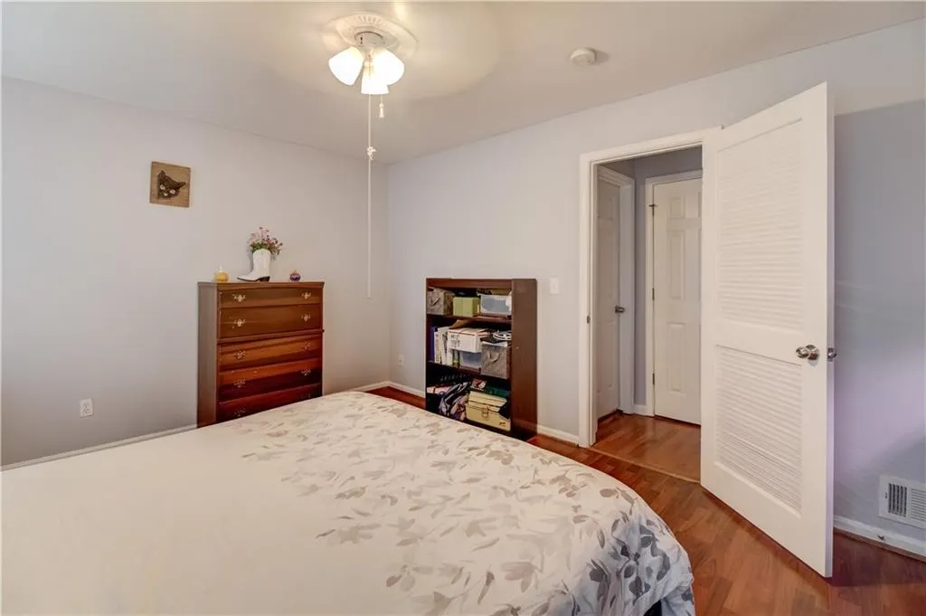 5375 Roswell Road Unit A3, Atlanta, Georgia 30342, 1 Bedroom Bedrooms, ,1 BathroomBathrooms,Residential,Sold,5375 Roswell Road Unit A3,6520535