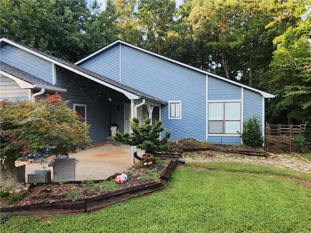 715 Babbling Creek Place, Johns Creek, Georgia 30022