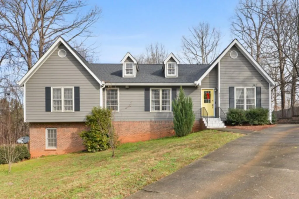 450 Tahoma Drive, Atlanta, Georgia 30350, 4 Bedrooms Bedrooms, ,3 BathroomsBathrooms,Residential,Sold,450 Tahoma Drive,6822968