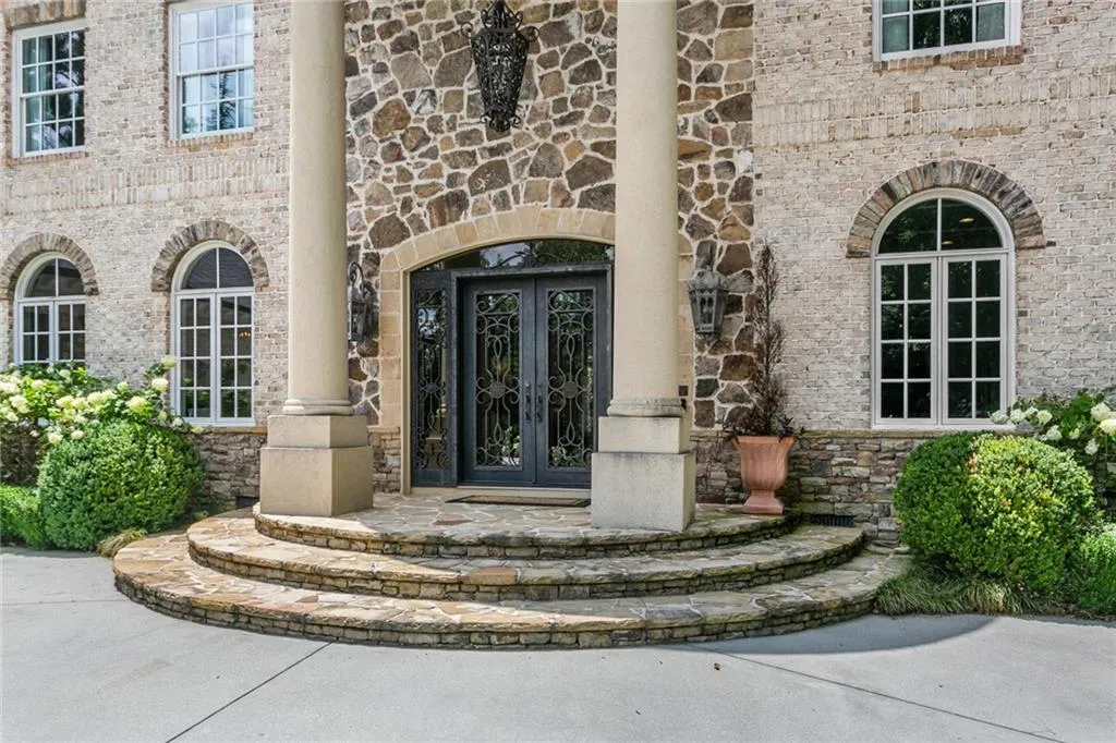 5170 Peachtree Dunwoody Road, Sandy Springs, Georgia 30342, 7 Bedrooms Bedrooms, ,9 BathroomsBathrooms,Residential,Sold,5170 Peachtree Dunwoody Road,7087966