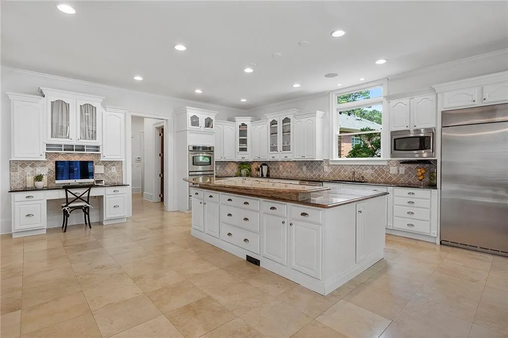 5170 Peachtree Dunwoody Road, Sandy Springs, Georgia 30342, 7 Bedrooms Bedrooms, ,9 BathroomsBathrooms,Residential,Sold,5170 Peachtree Dunwoody Road,7087966