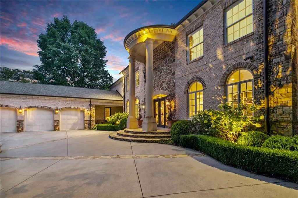 5170 Peachtree Dunwoody Road, Sandy Springs, Georgia 30342, 7 Bedrooms Bedrooms, ,9 BathroomsBathrooms,Residential,Sold,5170 Peachtree Dunwoody Road,7087966