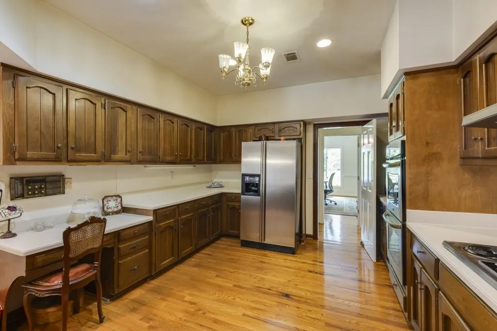 505 Valley Hall Drive, Sandy Springs, Georgia 30350, 5 Bedrooms Bedrooms, ,3 BathroomsBathrooms,Residential,Sold,505 Valley Hall Drive,7416999