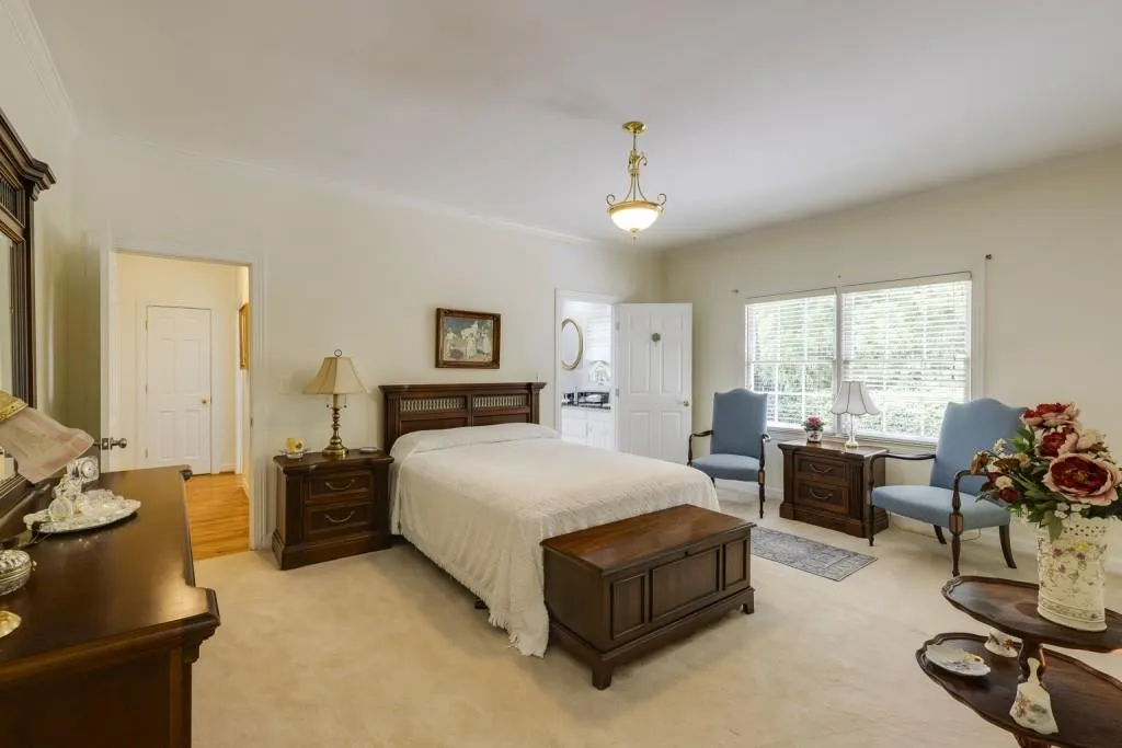 505 Valley Hall Drive, Sandy Springs, Georgia 30350, 5 Bedrooms Bedrooms, ,3 BathroomsBathrooms,Residential,Sold,505 Valley Hall Drive,7416999