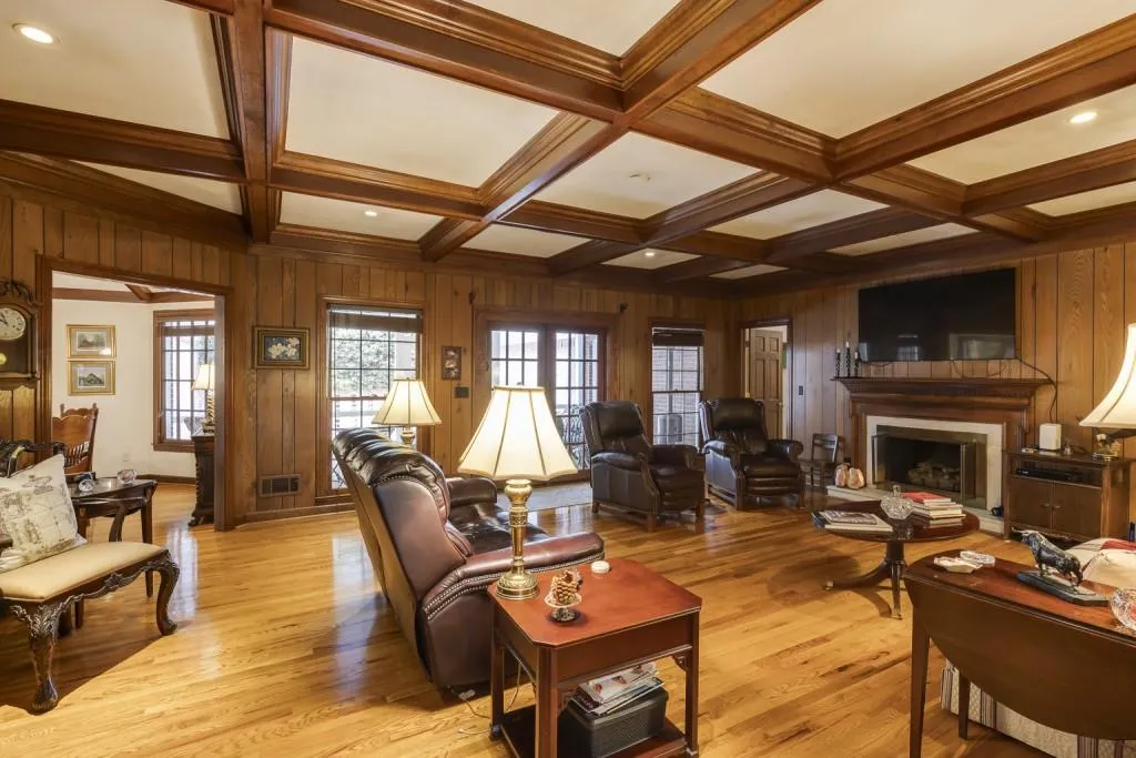 505 Valley Hall Drive, Sandy Springs, Georgia 30350, 5 Bedrooms Bedrooms, ,3 BathroomsBathrooms,Residential,Sold,505 Valley Hall Drive,7416999